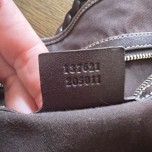 Gucci Medium Pelham Hobo bag - Picture 6 of 8